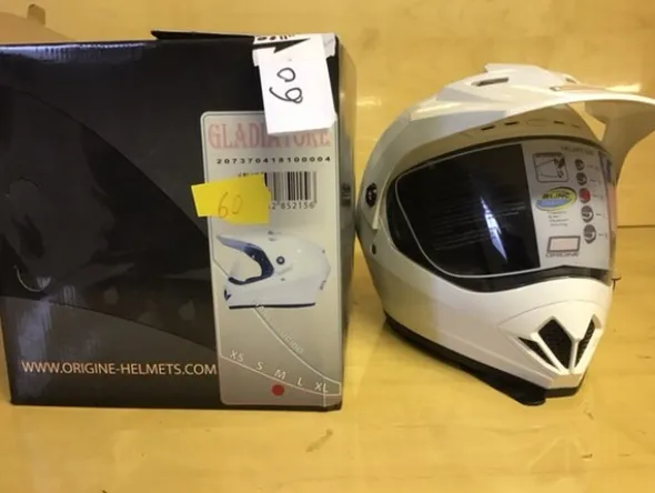 1#6154 Caschi motociclisti