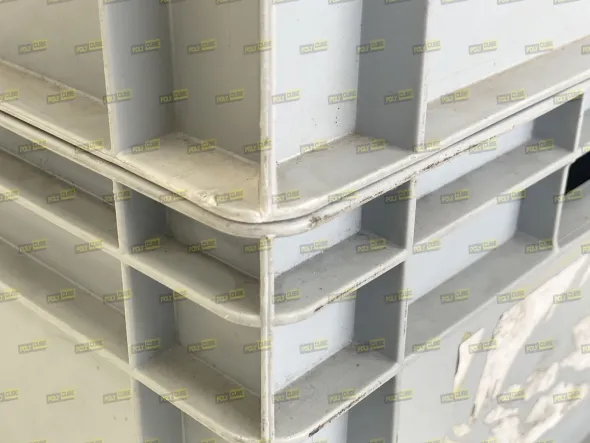 Cassette in plastica professionali usate