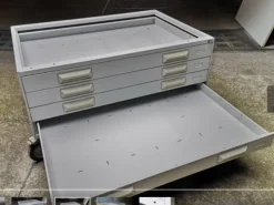 Cassettiera per grafica
