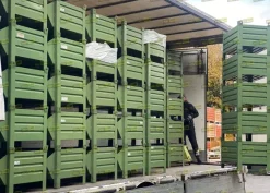 Cassoni contenitori a bocca di lupo in lamiera usati