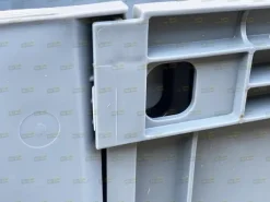 Cassoni in plastica bins usati con coperchio