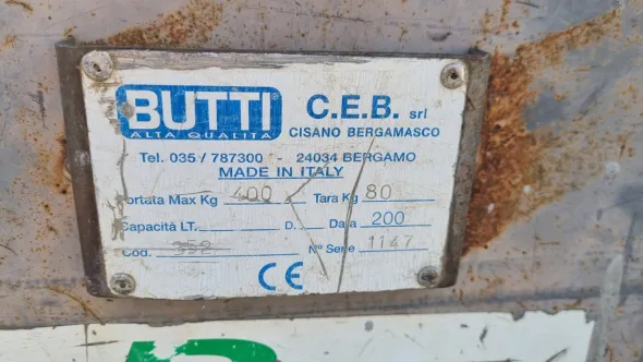 Casson porta attrezzi Butti