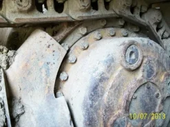 CATERPILLAR 943