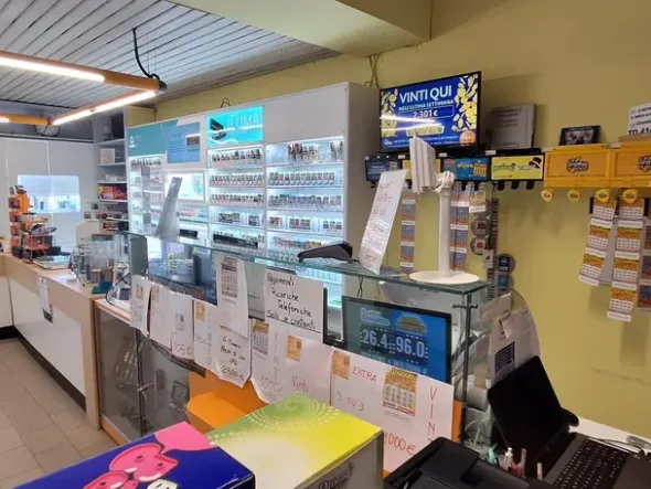 #23924 Cedesi Attivita Tabacchi
