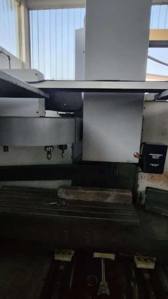Centro di fresatura verticale Haas mod MIKRON VCE 1250