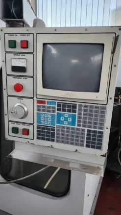 Centro di fresatura verticale Haas mod MIKRON VCE 1250