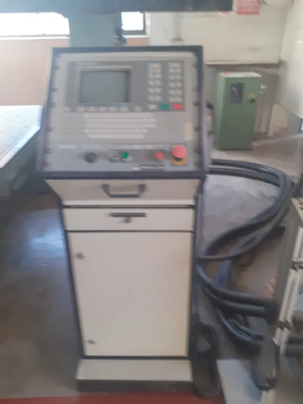 CENTRO DI LAVORO CMS DOPPIO 5 ASSI A NORMA CE