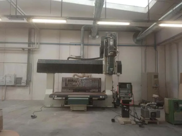 CENTRO DI LAVORO CNCCMS 5 ASSI