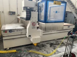 CENTRO DI LAVORO CNC COMAC 3015