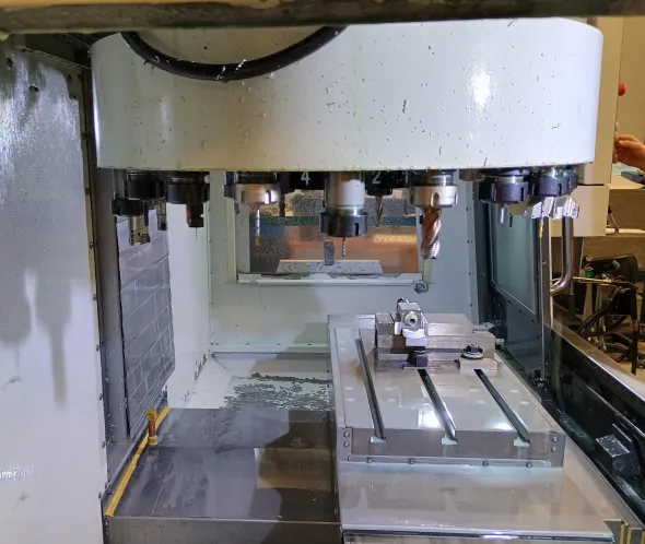 Centro di lavoro CNC HAAS VF-1