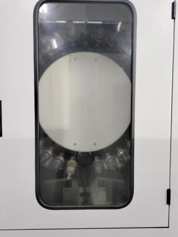 Centro di lavoro CNC YCM FP66A