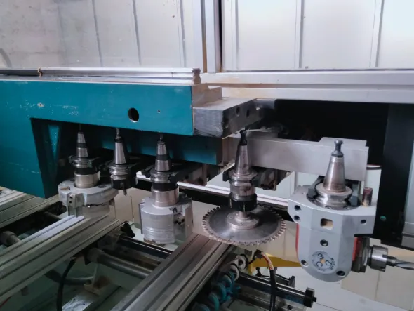 CENTRO DI LAVORO MASTERWOOD - CE -