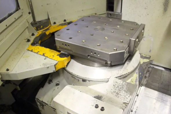 Centro di lavoro orizzontale MORI SEIKI SH-400