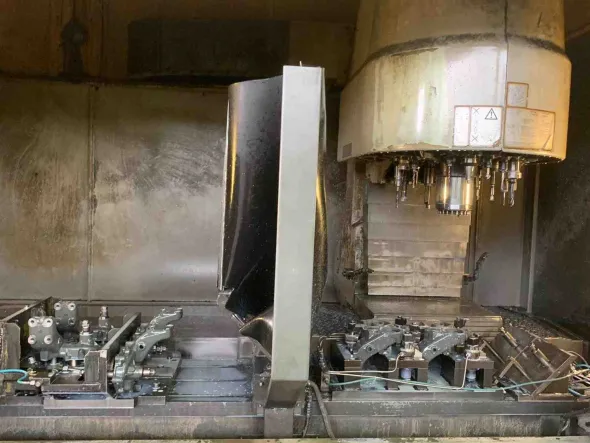 Centro di lavoro pendolare Chiron FZ18L