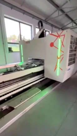 Centro di lavoro per profili InfoTEC 6205 PRO 5 AXIS