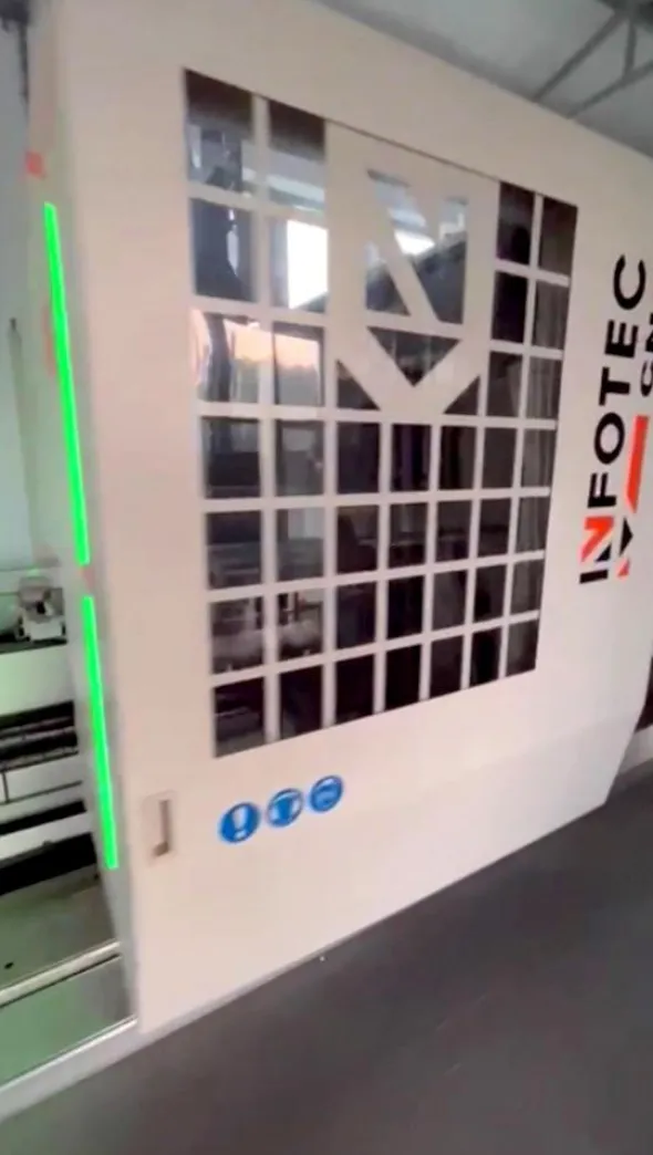 Centro di lavoro per profili InfoTEC 6205 PRO 5 AXIS