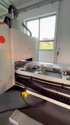 Centro di lavoro per profili InfoTEC 6205 PRO 5 AXIS