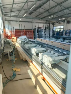 Centro di lavoro per profili InfoTEC 6205 PRO 5 AXIS