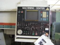 8#4997 Centro di lavoro Takisawa e fresatrice Secmu