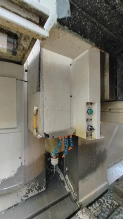 Centro di lavoro usato BRIDGEPORT VMC 1500