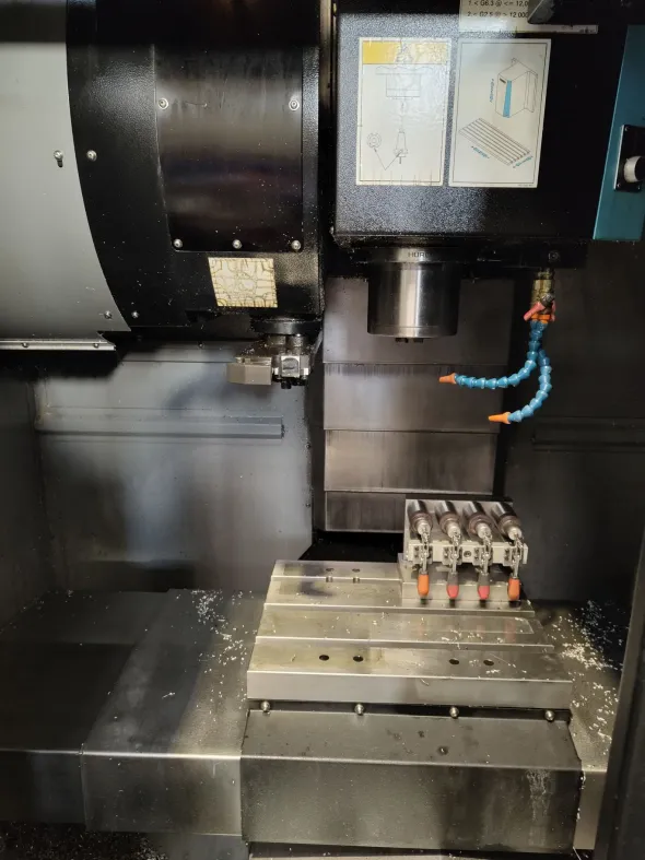 Centro di lavoro usato HURCO VM5i
