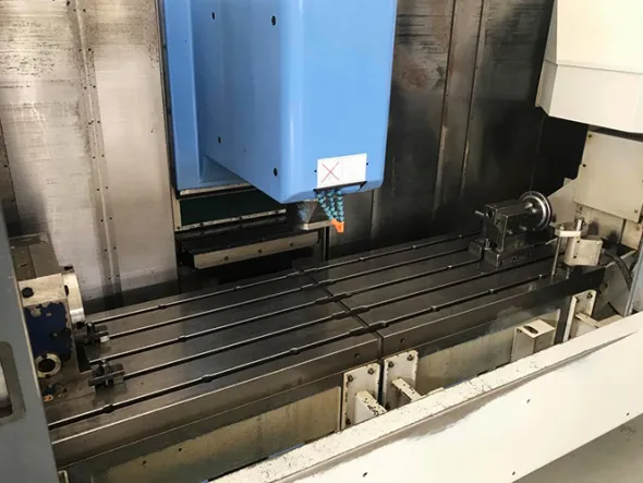 CENTRO DI LAVORO USATO MAZAK – VTC20C