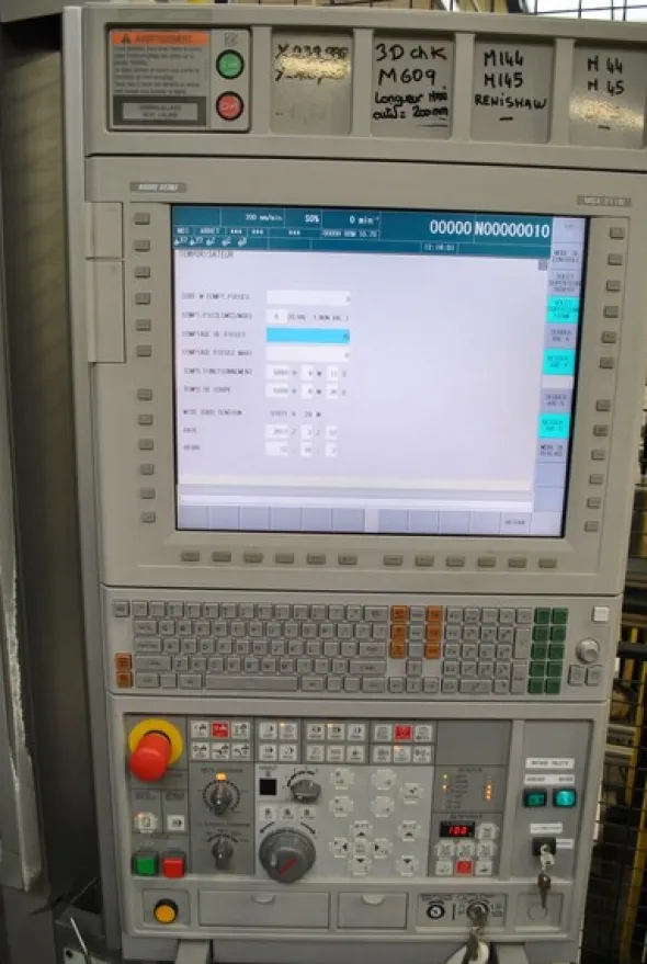 2#8345 Centro di lavoro verticale a portale 5 assi