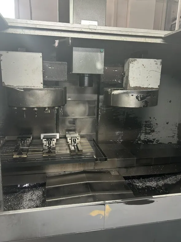 Centro di lavoro verticale CNC AFM DEFUM BACA R-1000