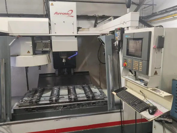 Centro di lavoro verticale CNC CINCINNATI ARROW 1250
