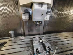 centro di lavoro verticale PFG VMC 3000 3.000*800*550