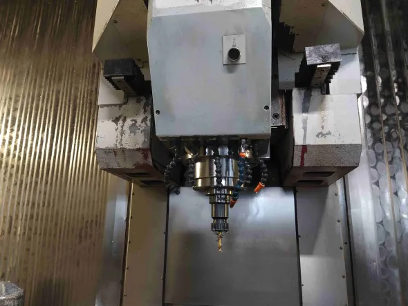 centro di lavoro verticale PFG VMC 3000 3.000*800*550