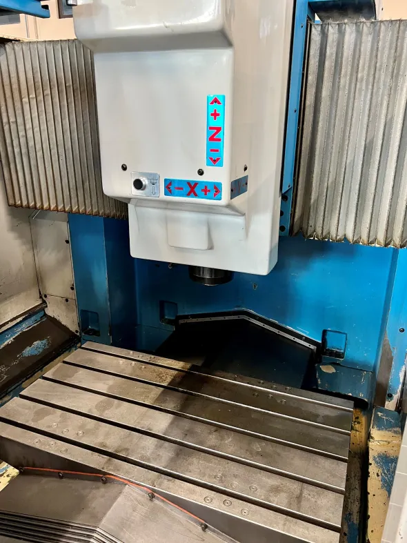 CENTRO DI LAVORO VERT. "KONDIA" MOD. HM 1060