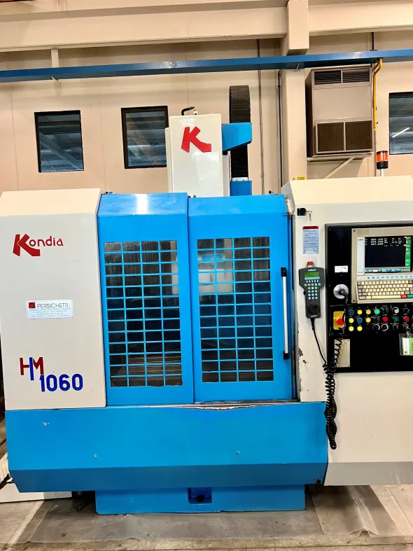 CENTRO DI LAVORO VERT. "KONDIA" MOD. HM 1060