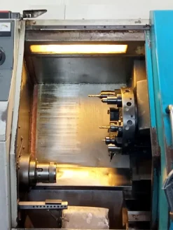 Centro di tornitura CNC COLCHESTER TORNADO 110