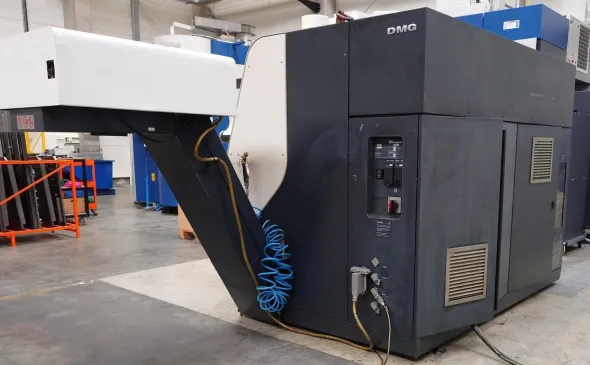 Centro di tornitura CNC DMG MORI NEF 400