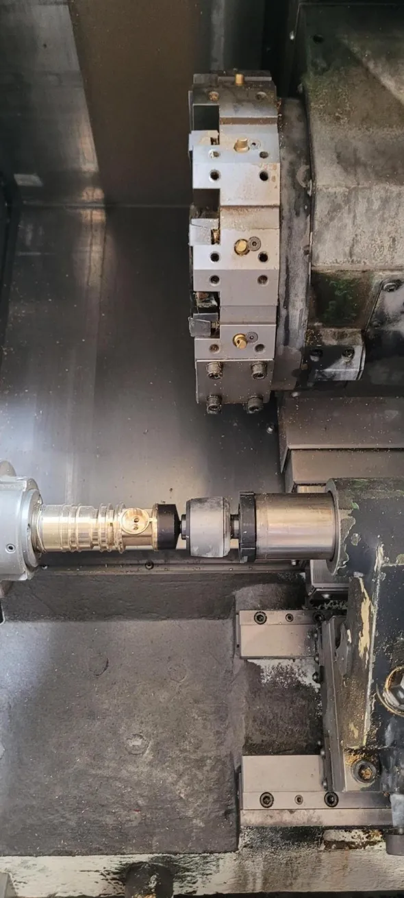 Centro di tornitura CNC DOOSAN LYNX 220A