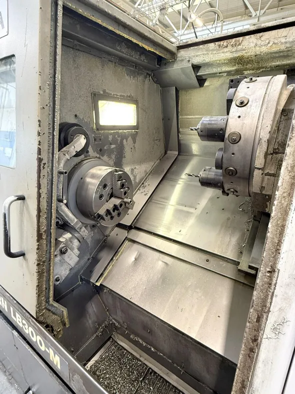 Centro di tornitura CNC OKUMA LB 300 M