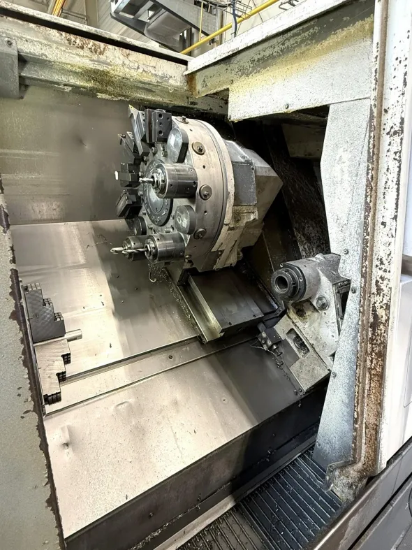 Centro di tornitura CNC OKUMA LB 300 M