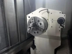 Centro di tornitura e fresatura CNC DMG MORI