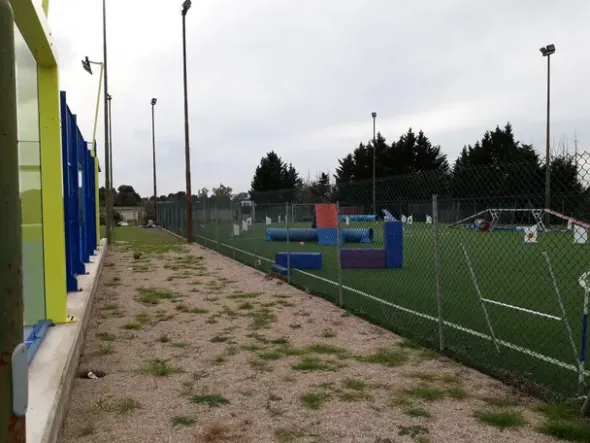 #19826 Centro sportivo con piscina e ristorante
