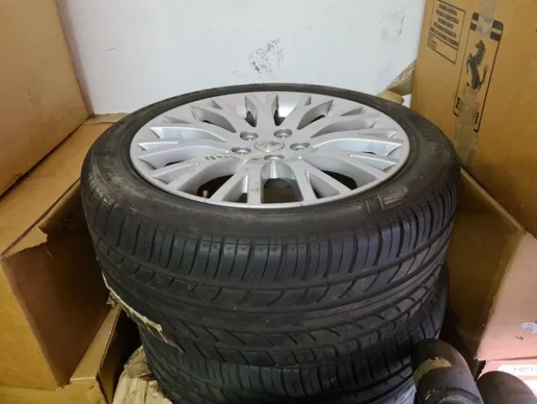 4#5552 Cerchi in lega Maserati e ricambi per veicoli