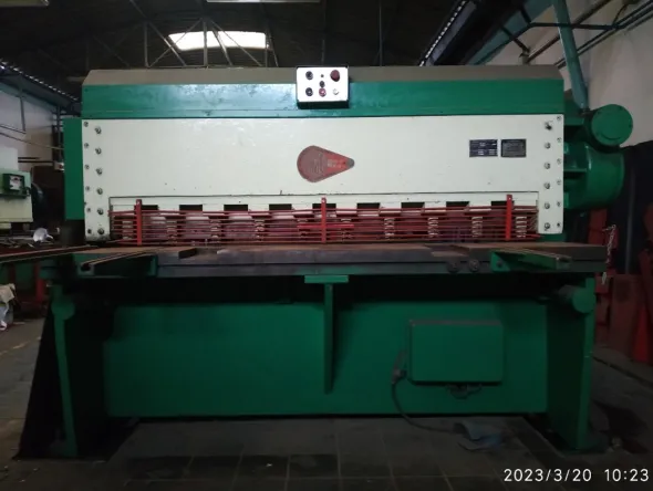 CESOIA A GHIGLIOTTINA MECCANICA