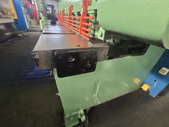 Cesoia lamiera Colgar mod CM 259