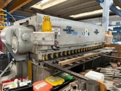 3#8948 Cesoia meccanica CBC