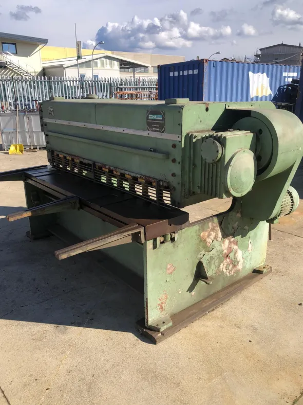 Cesoia meccanica CMLL 2000x5 – Incavo 500