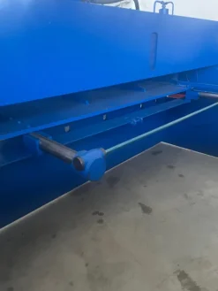 Cesoia Warcom 3000x4/6 usata