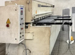 Cesoie a ghigliottina meccaniche ERMAK GMR 2600 X 4