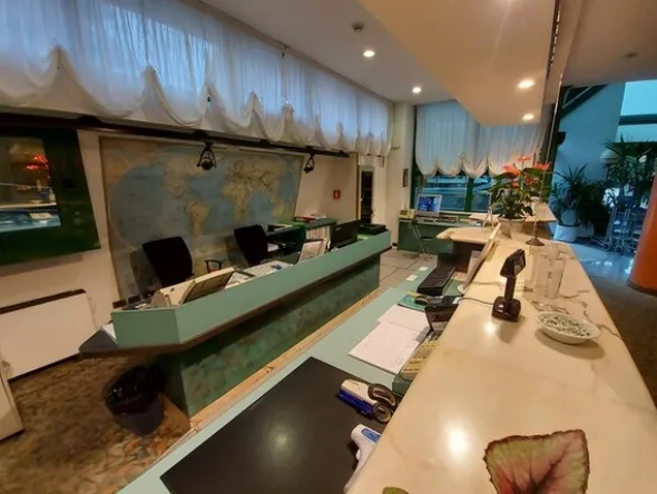 1#6492 Cessione di azienda dedita a gestione alberghi e ristoranti