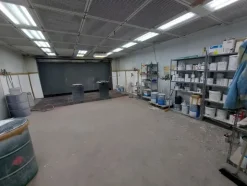 1#8239 Cessione di azienda dedita a lavorazione e commercio del vetro
