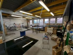 1#8239 Cessione di azienda dedita a lavorazione e commercio del vetro